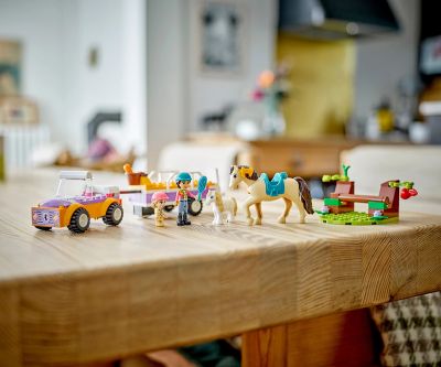 Конструктор LEGO Friends 42634 Ремарке за кон и пони