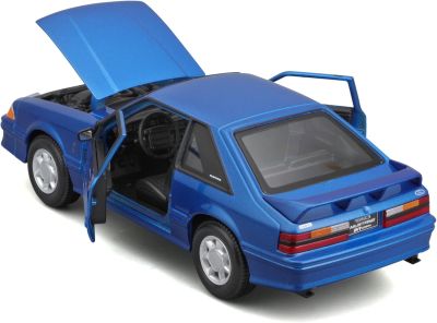 Метална кола за сглобяване Ford Mustang SVT Cobra 1:24 Maisto 39537