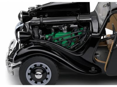 Метален автомобил CITROЕN TRACTION 7 BLACK 1944 SOLIDO 1:18 - 1800908