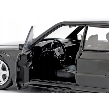 Метален автомобил Mercedes 190 Evo II SOLIDO 1:18 - 1801001