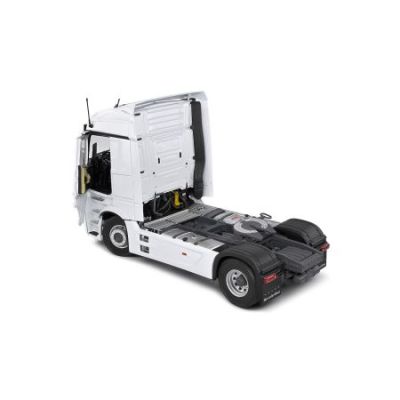 Метален камион влекач MERCEDES-BENZ ACTROS L 1:24SOLIDO 2400203