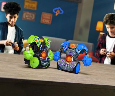 Боен комплект Robot Tornado Silverlit 86883 зелен и син 
