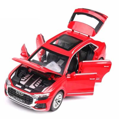 Метален джип Audi CZ със звук и светлини 1/24 червен
