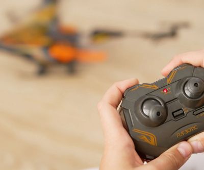 Хеликоптер с радио контрол Hover Blast Silverlit 84567