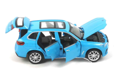 Метална кола BMW X5 SUV със звук 1:28 бял