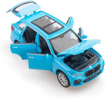 Метална кола BMW X5 SUV със звук 1:28 бял