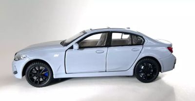 Метална кола BMW M320 със звук 1:32 