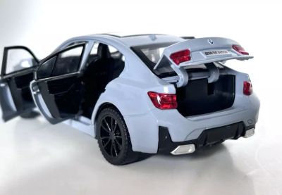 Метална кола BMW M320 със звук 1:32 