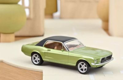 Металeн автомобил Ford Mustang Coupé 1968 1/43 Norev 270585