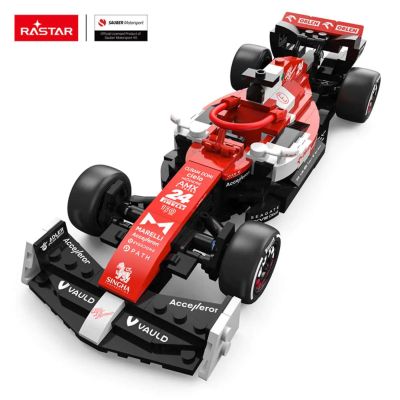 Конструктор Формула Alfa Romeo F1 C42 за сглобяване 1:24 RASTAR 92300