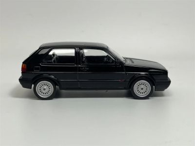 Металeн автомобил Volkswagen Golf Gti G60 1990 1/43 Norev 840063