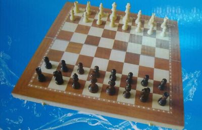 Дървен шах,табла и дама 3 в 1 - 33 см