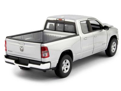 Метален джип пикап RAM 1500 Pickup 2019 Welly 1/27