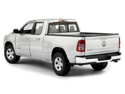 Метален джип пикап RAM 1500 Pickup 2019 Welly 1/27