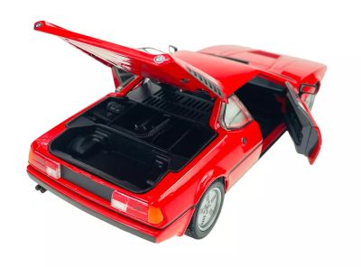 Метална кола BMW M1 Welly 1/24 