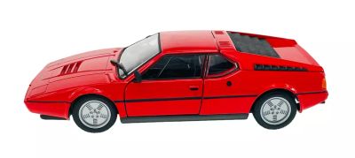 Метална кола BMW M1 Welly 1/24 