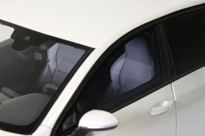 Колекционерска кола Volkswagen Golf VIII GTi 2021 OTTOMobile 1:18 - OT1050