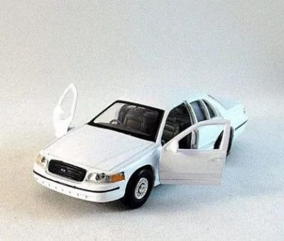 Метална кола Ford Crown Victoria 1999 Welly 1:34  