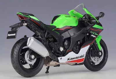 Мотор Kawasaki Ninja ZX-10R Welly 1:18