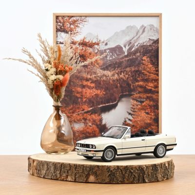 Метална кола BMW 325i Cabriolet 1991 Norev 1:18 - 183213