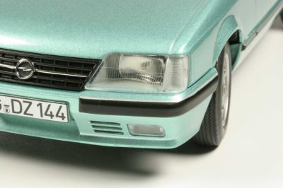 Метална кола Opel Monza 2.5 E 1983 Norev 1:18 - 183643