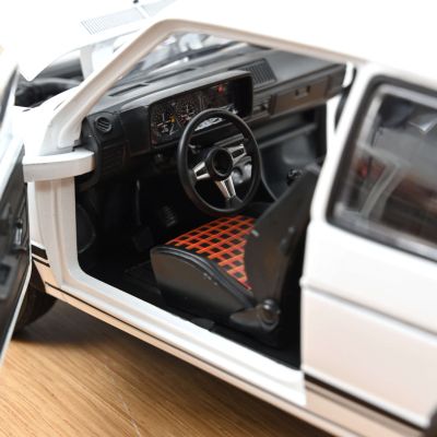 Метална кола VOLKSWAGEN Golf GTI 1977 Norev 1:18 - 188484