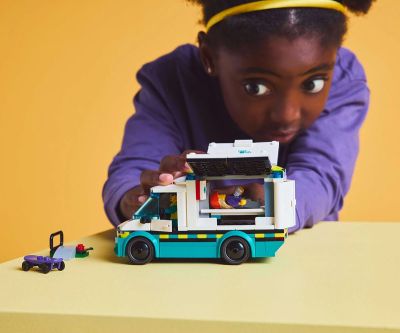 Конструктор Линейка за спешна помощ LEGO City 60451 