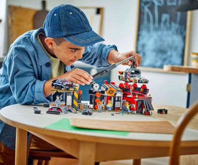 Конструктор LEGO City 60472 Автоморга с коли