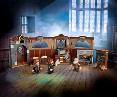 Конструктор Замъкът Хогуортс Час по вълшебство LEGO Harry Potter 76442 