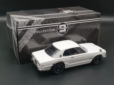Метален автомобил Nissan Skyline GT-R KPGC10 Triple9 Collection 1:18 - T91800181