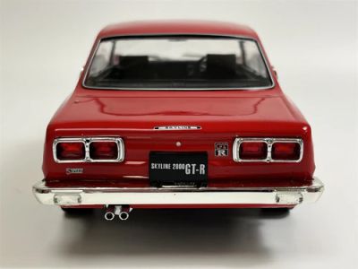 Метален автомобил Nissan Skyline GT-R KPGC10 Triple9 Collection 1:18 - T91800182