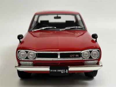 Метален автомобил Nissan Skyline GT-R KPGC10 Triple9 Collection 1:18 - T91800182