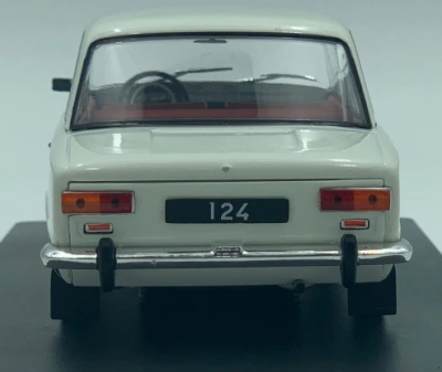 Метална кола Fiat 124 White 1970 WHITE BOX 124230