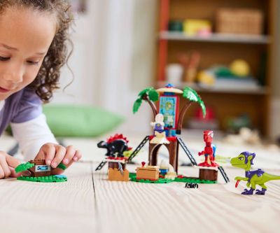 Конструктор LEGO Spidey 11200 Битката с раптори на Спайди и Гоби в щаба в дървесната къща