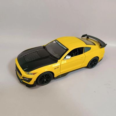 Метален автомобил FORD Shelby GT500 със звук и светлини 1/24 