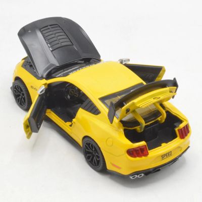 Метален автомобил FORD Shelby GT500 със звук и светлини 1/24 
