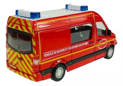 Металeн микробус Mercedes-Benz Sprinter Fire Emergency 1:50 Bburago 