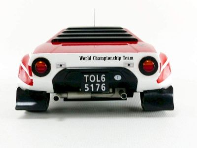 Метален автомобил Lancia Stratos HF Team Lancia Marlboro Triple9 Collection 1:18 T91800175