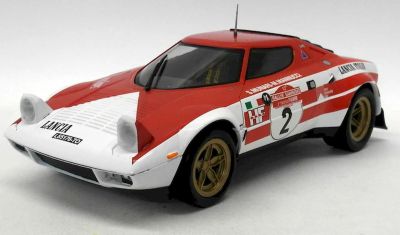 Метален автомобил Lancia Stratos HF Team Lancia Marlboro Triple9 Collection 1:18 T91800175