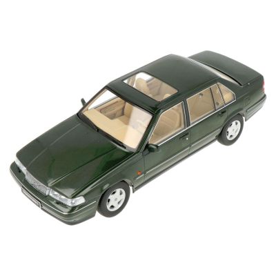 Метален автомобил Volvo 960 Green Metallic 1996 Triple9 Collection 1:18 91800300