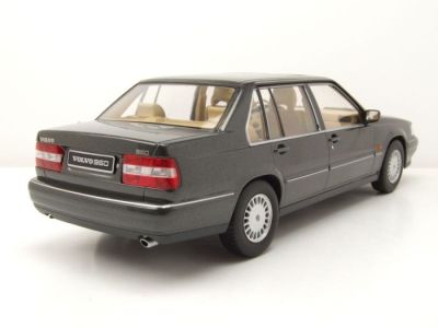 Метален автомобил Volvo 960 Green Metallic 1996 Triple9 Collection 1:18 91800300