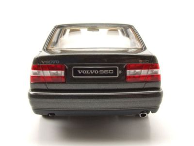 Метален автомобил Volvo 960 Green Metallic 1996 Triple9 Collection 1:18 91800300