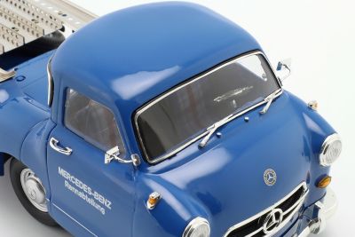 Метална кола Mercedes-Benz Racing Transporter The Blue Wonder 1955 WERK83 W1801701 - 1:18