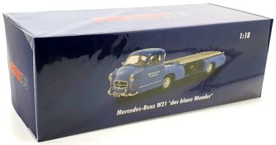 Метална кола Mercedes-Benz Racing Transporter The Blue Wonder 1955 WERK83 W1801701 - 1:18